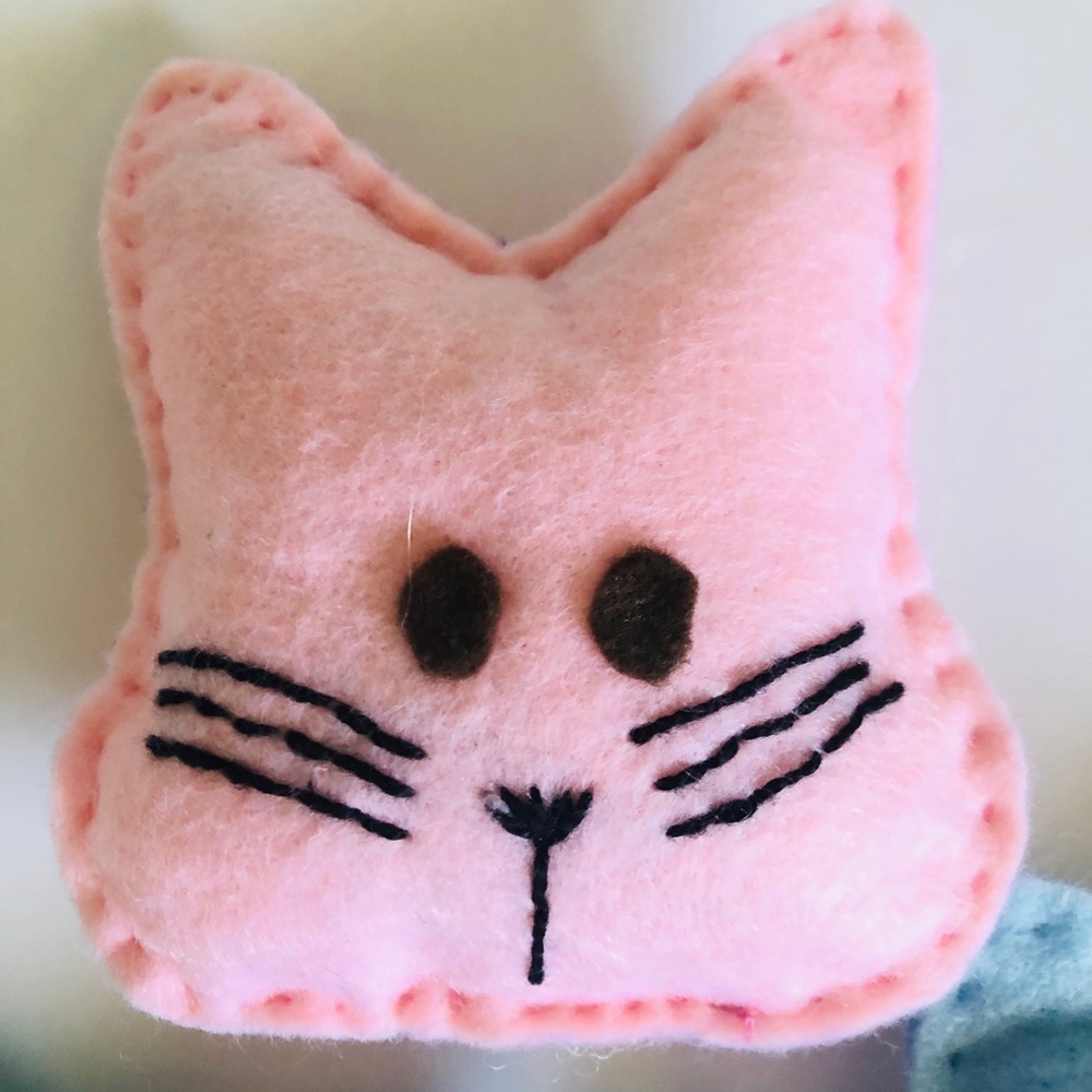 Cat felt catnip toy
